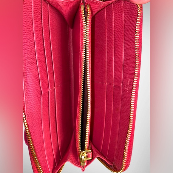 3$ start!! Prada Pink Saffiano Leather Bow Zip Around Wallet with Box Auth card - Picture 7 of 16